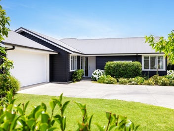 Black. White. Blooming Beautiful.