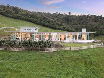 A coastal estate beyond ordinary