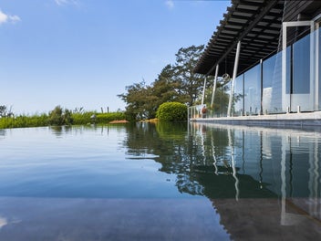 Premium family lifestyle and income