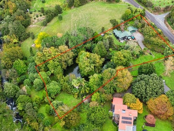 Private sanctuary, natural riverside paradise