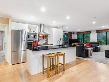 Private Puhoi Retreat - Lifestyle Without the Work