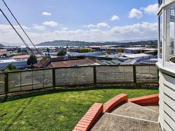 Spacious, Family Friendly with Views to Match