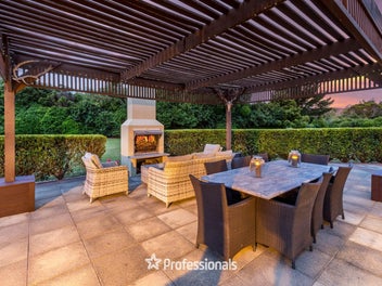 LIFESTYLE LIVING WITH CITY SERVICES