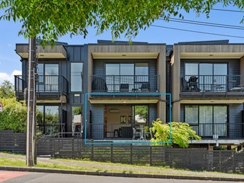 Smart Design, Standout Location