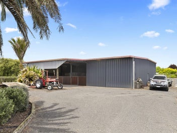 WHERE COUNTRY LIVING MEETS CONVENIENCE