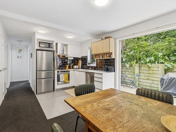 Location. Lifestyle. Ease.