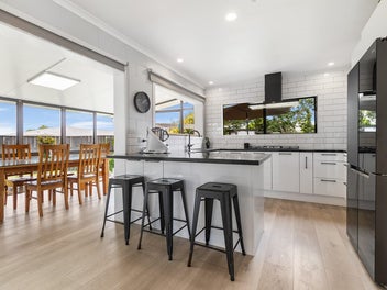 RENEWED, SPACIOUS, LIFESTYLE APPEAL