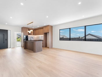 Easy-Care Modern Living in Prime Warkworth