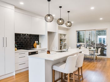 Smart Living, Smart Buying