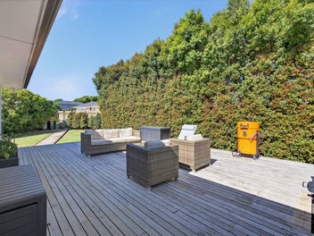 Classic Charm Meets Sun & Space & Comfort