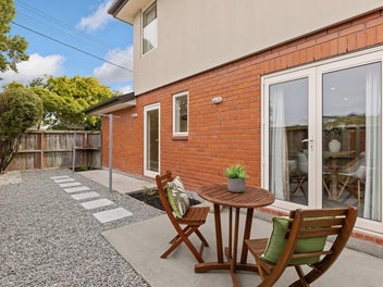 Easy-Care Living with City Convenience