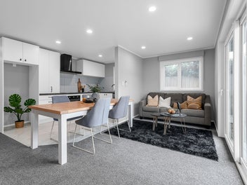 Sun-kissed and Stressless