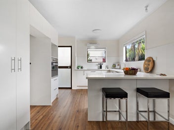 GREAT VALUE + SERIOUS VENDOR!