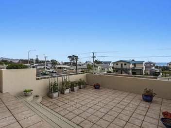 Ohope Beach - Home and Income