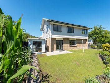 Home Country Calling, See You Beloved NZ