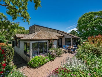 Wonderland on Walnut Grove