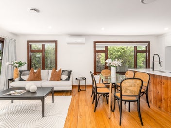 Cashmere's Character Charm with Modern Comforts