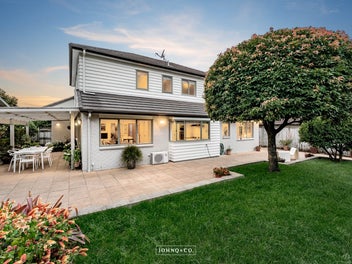 Stonefields Rarity: Spacious Home with 479m² Land