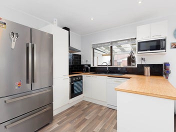 Peaceful Living in a Prime Cul-de-sac