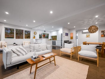 Twilight Open Home Friday 5.45pm!