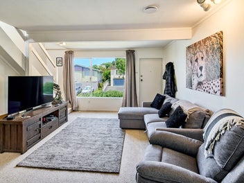 PRICE DROP-NOW $550K