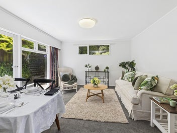 STARTER OPPORTUNITY OR DOWNSIZERS DELIGHT