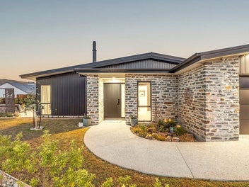 Motivated Vendors - Mountain Views & Modern Family