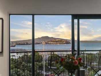 Parnell Penthouse: Luxury, Views, Space
