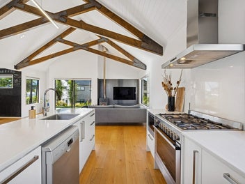 Motivated vendors - Best buy in Jack's Point!