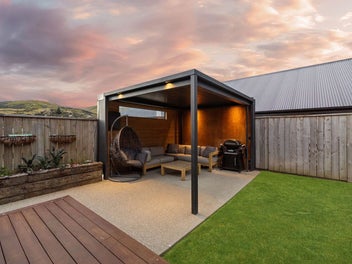 Family living in the heart of Hanley's Farm