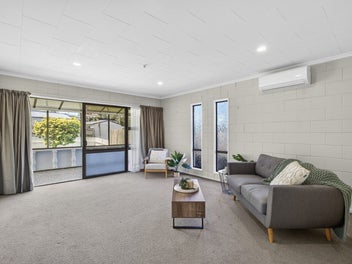 INVEST OR NEST IN SPOTSWOOD