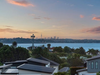 A Residence That Rises Above