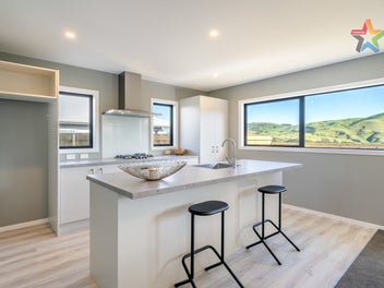 BRAND NEW COMPLETED FAMILY HOMES