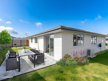 This HAS to be the best value townhouse!