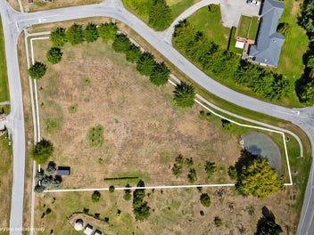 A Rare Opportunity in Picnic Creek