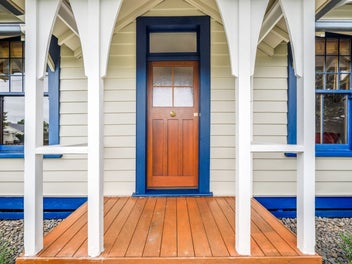 Vintage Charm, Modern Payoff