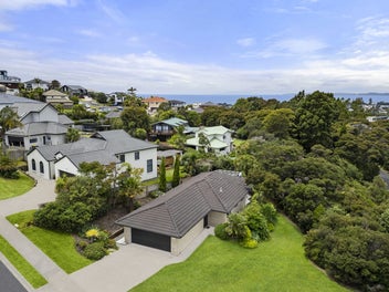 Fully Renovated 3-Bed Brick & Tile Gem