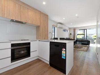 Stylish Low-Maintenance in the Heart of Glen Eden