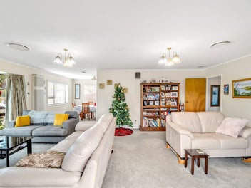 Easy Living on Gillam Crescent