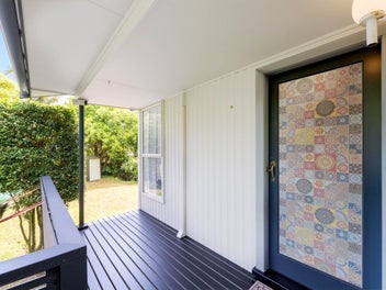 Brilliant Location--Perfect Starter