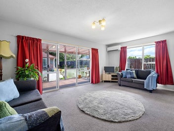 Love it or List it - Cashmere Zone