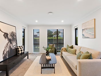 Contemporary and Comfort in Waiata Shores