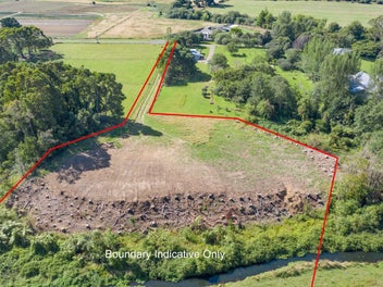 Motivated Vendor - Lifestyle Dream Awaits!