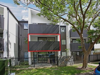 Vacant & Ready Vendor's clear Instructions: SELL!