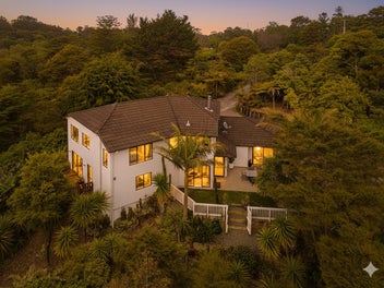 Simply Secluded, Perfectly Positioned
