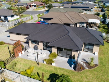 HIDDEN GEM AT ONE TREE POINT