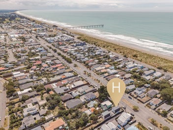 Renovated HOME Steps From the Beach