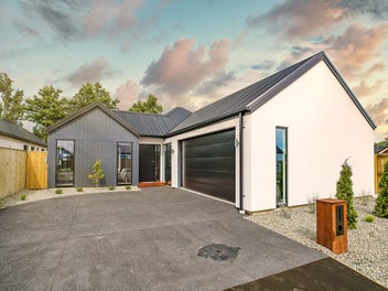 2-Ensuite Home | Modern Layout