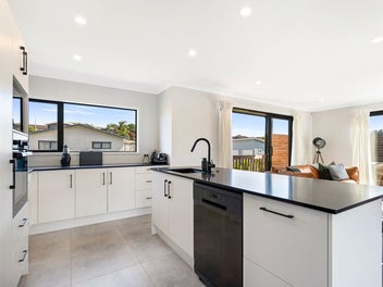 City Sophistication. Coastal Calm!