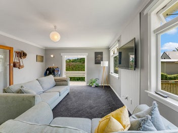 Motivated Vendor – Village Living with Room to G